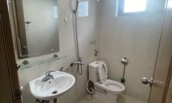 Mường Thanh Apartment Косметический стол и большое зеркало,