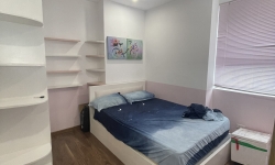 Mường Thanh Apartment Полностью меблированная спальня с пуховым одеялом и подушкой,