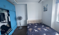 Mường Thanh Apartment Полностью меблированная спальня с пуховым одеялом и подушкой,