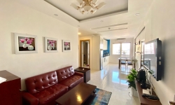 Mường Thanh Apartment Косметический стол и большое зеркало,