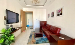 Mường Thanh Apartment Полностью меблированная спальня с пуховым одеялом и подушкой,