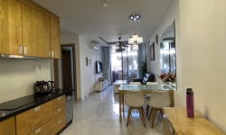 Mường Thanh Apartment Косметический стол и большое зеркало,