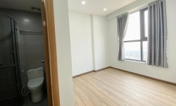 Bcons Plaza Bàn mỹ phẩm và gương lớn,